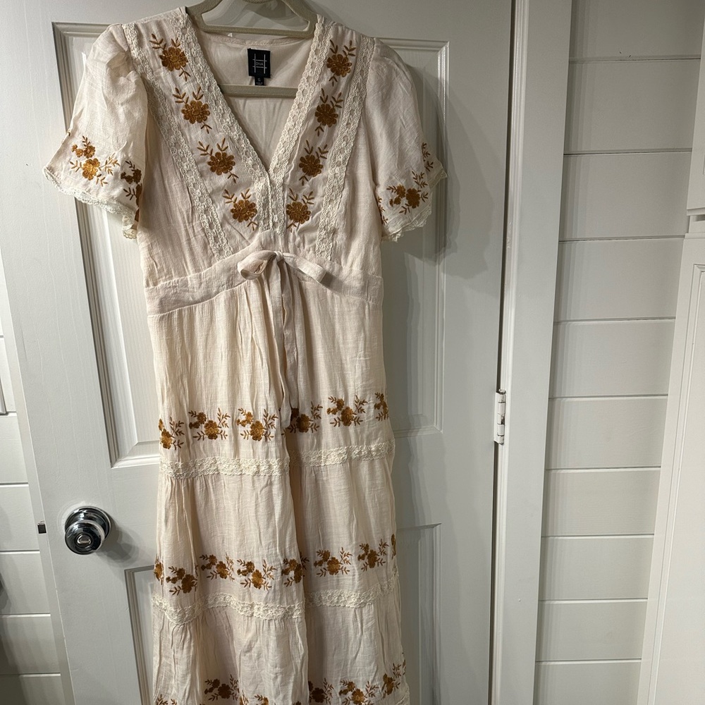 Bohemian cream lace dress size small